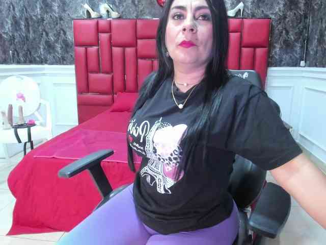 Ladyxmilf webcam