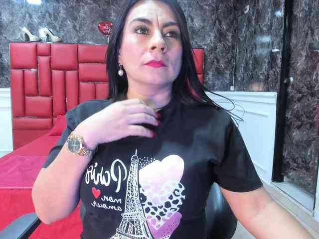 Ladyxmilf webcam