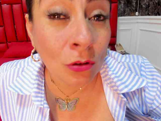 Ladyxmilf webcam