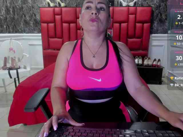 Ladyxmilf webcam