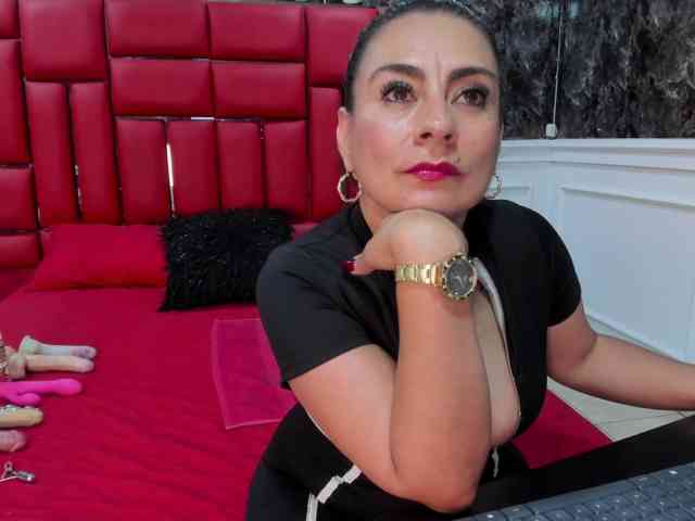 Ladyxmilf webcam