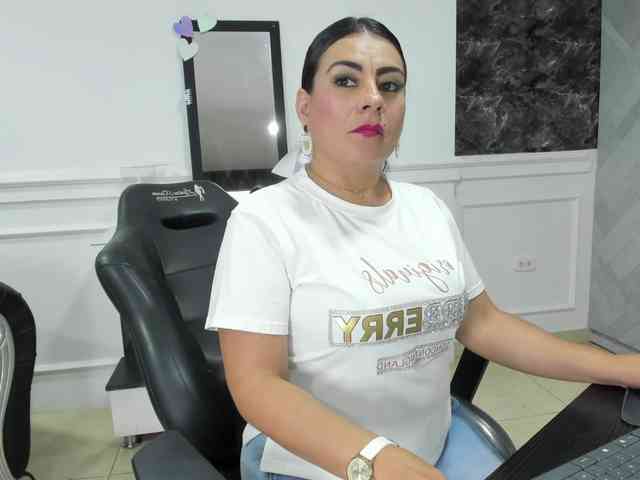 Ladyxmilf webcam