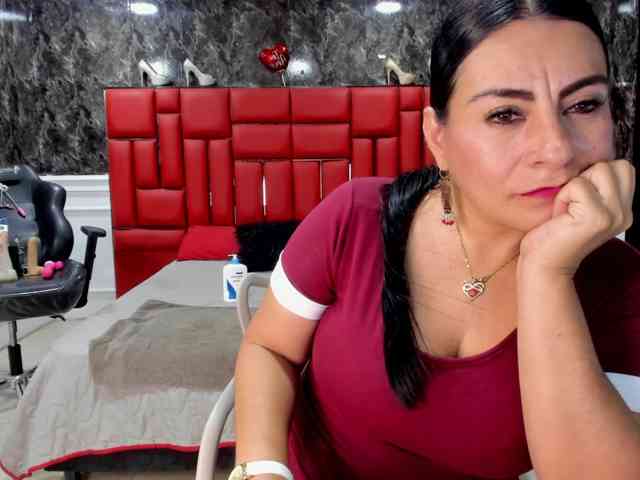 Вебкам-шоу Ladyxmilf