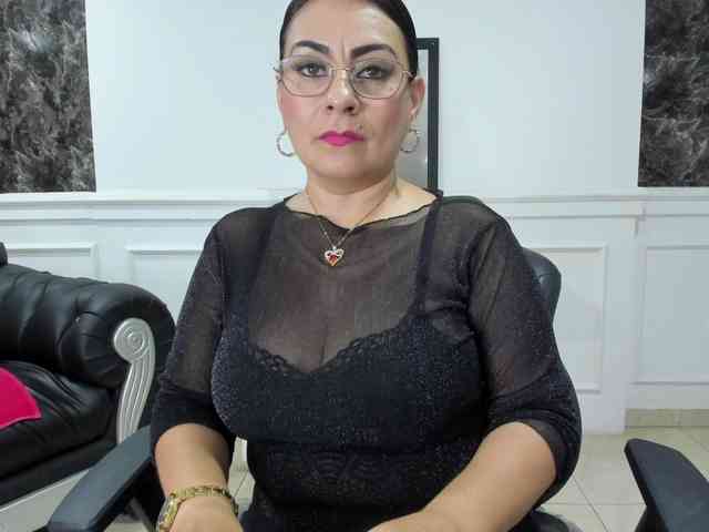 Ladyxmilf webcam