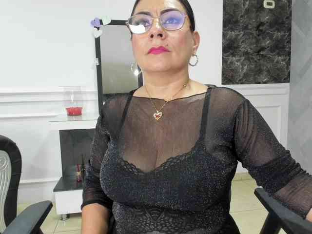 Ladyxmilf webcam