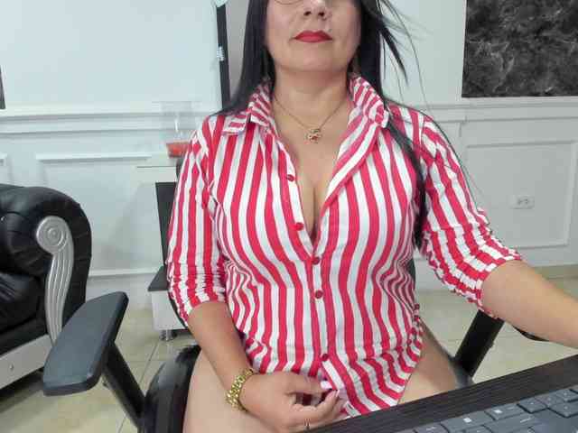 Ladyxmilf webcam