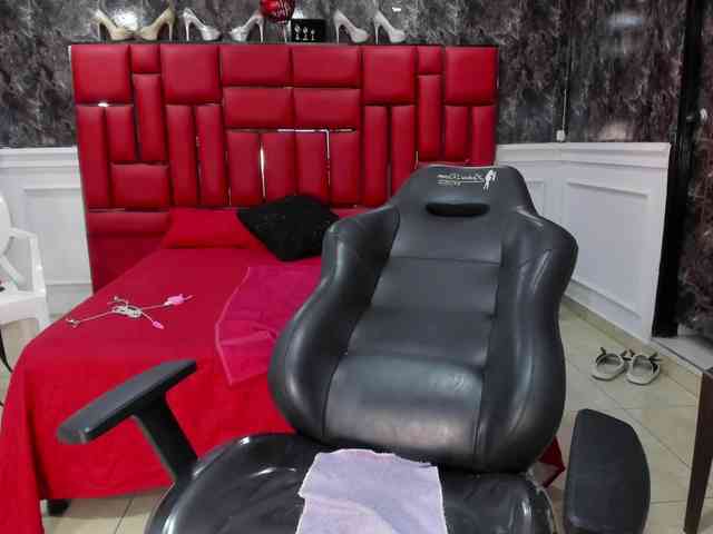 Ladyxmilf webcam