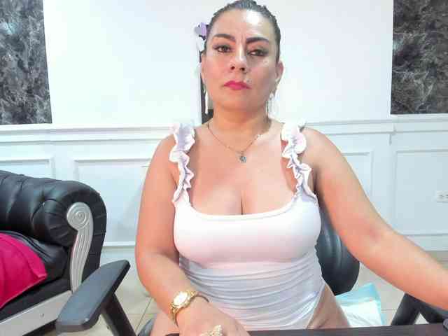 Ladyxmilf webcam