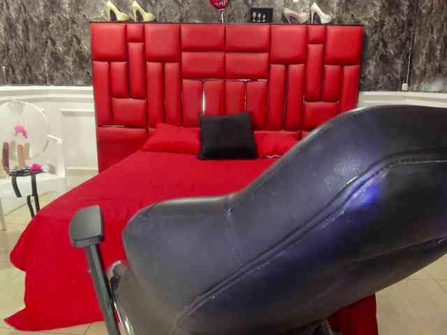 Ladyxmilf webcam