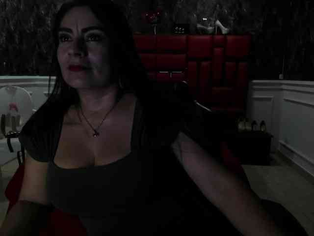 Ladyxmilf webcam