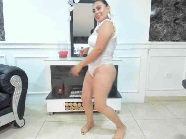 Ladyxmilf webcam