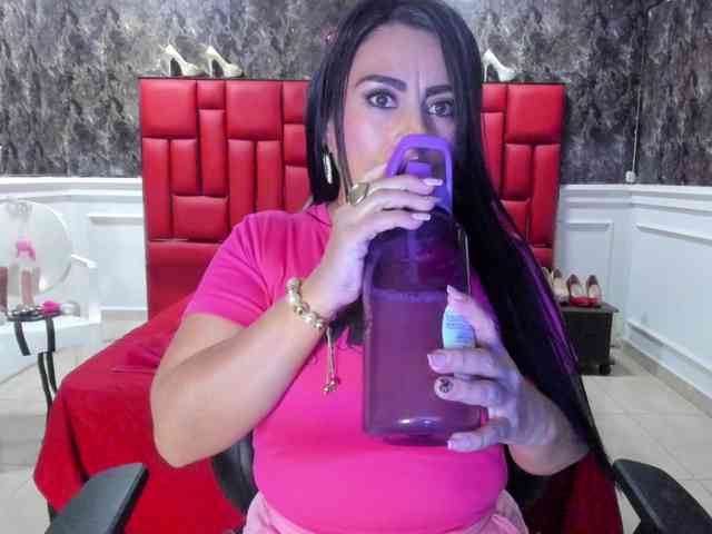 Ladyxmilf webcam