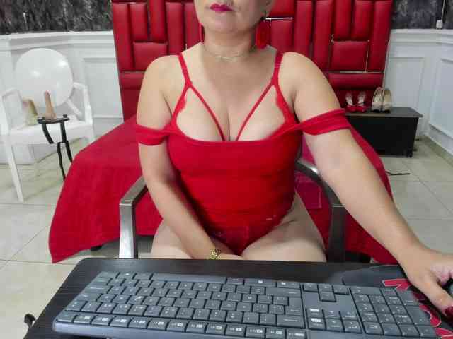 Ladyxmilf webcam