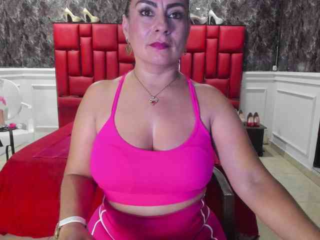 Ladyxmilf webcam