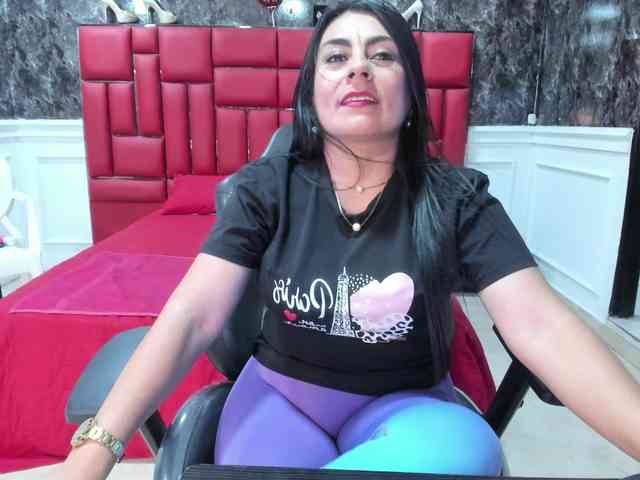 Ladyxmilf webcam