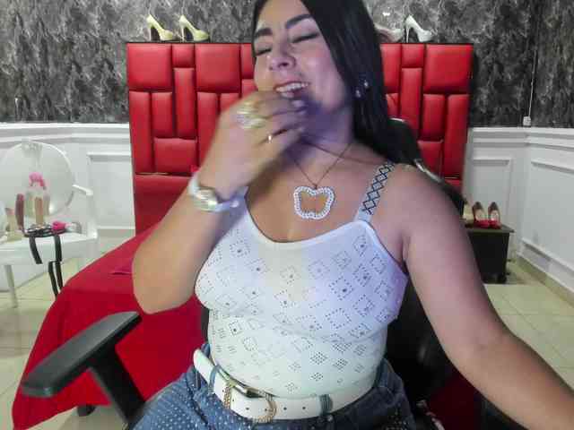 Ladyxmilf webcam