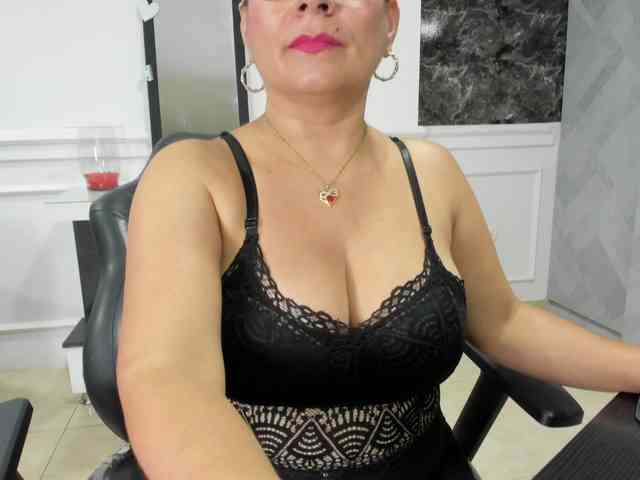 Ladyxmilf webcam