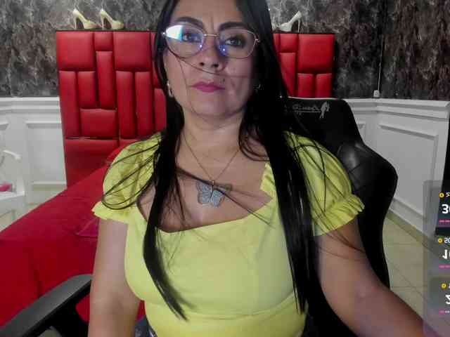 Ladyxmilf webcam