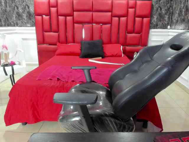 Ladyxmilf webcam