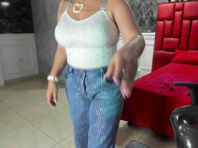 Ladyxmilf webcam