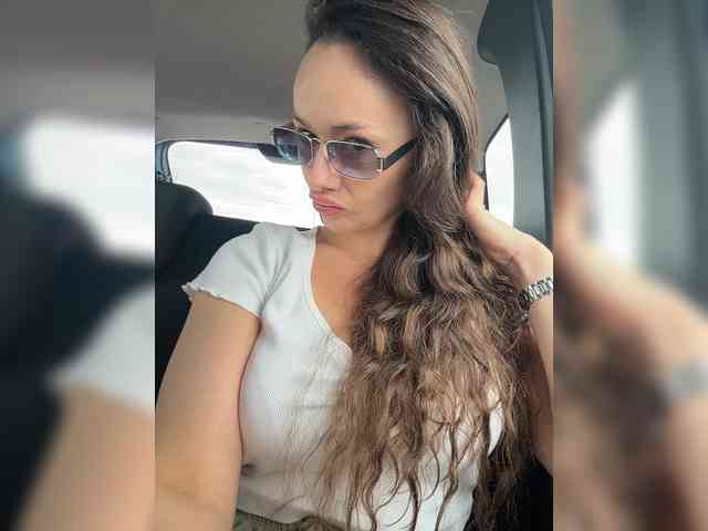 Dikiy_Angel webcam