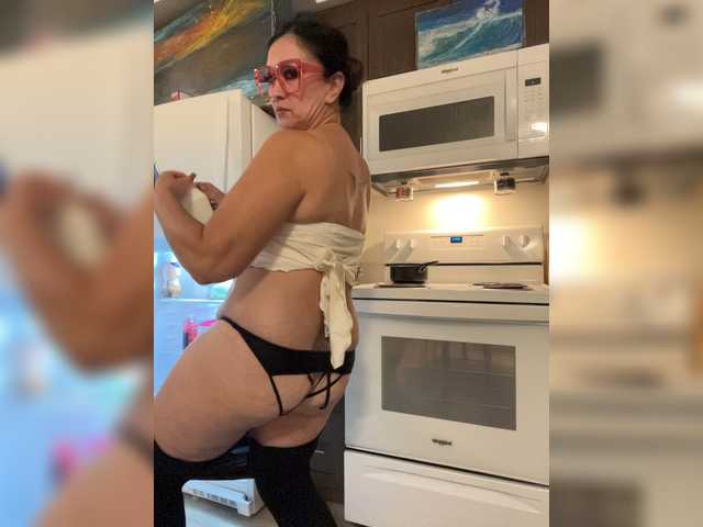 TheDime live cam preview