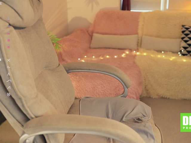 -white-kitty- live cam on BongaCams