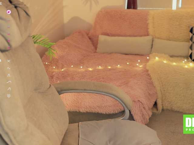-white-kitty- live cam on BongaCams