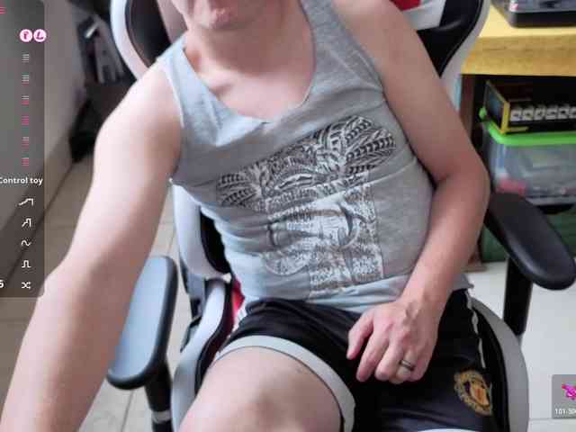 Naughtytoysboy