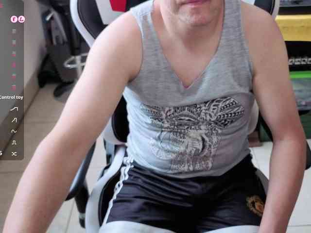 Naughtytoysboy