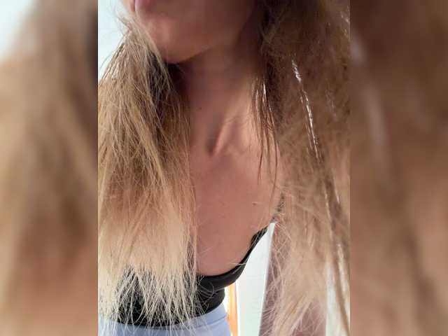 -JesusWife- live cam on BongaCams