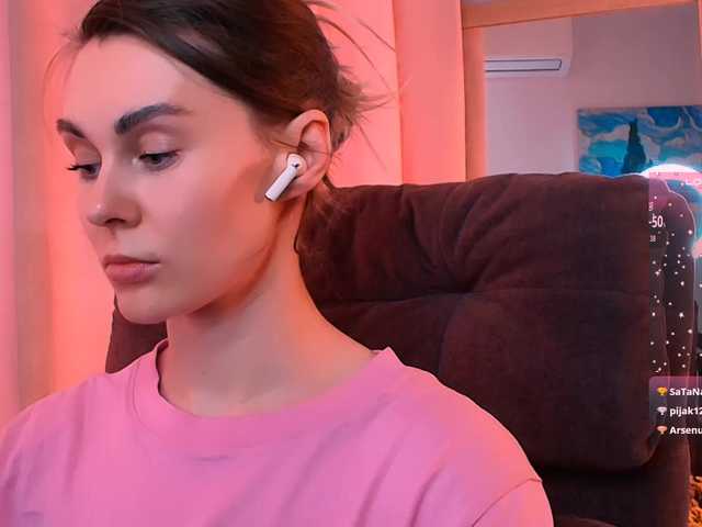 -JesusWife- live cam on BongaCams