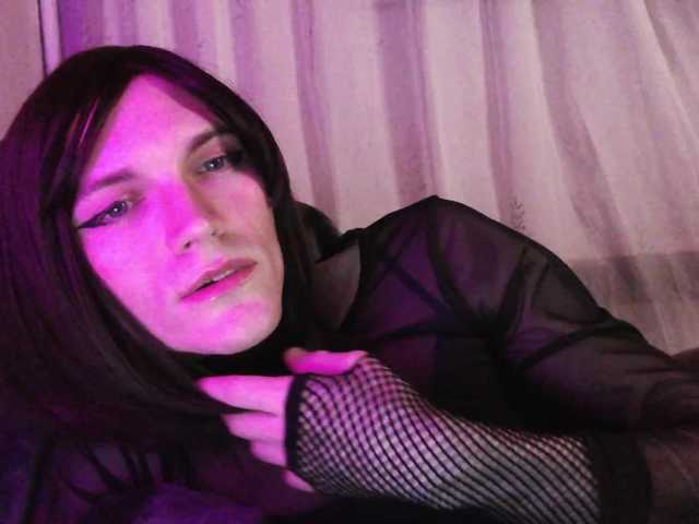 go to chat with Leya148