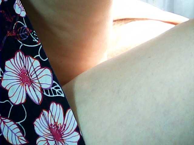 CrimsonVeil live webcam show