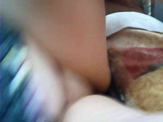 CrimsonVeil webcam