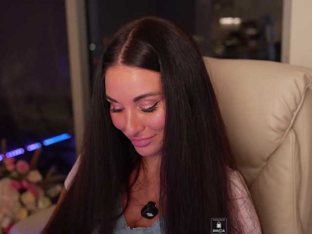 Vishenka7777 live cam on BongaCams