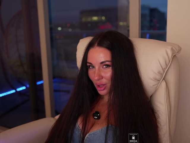 Vishenka7777 live cam on BongaCams