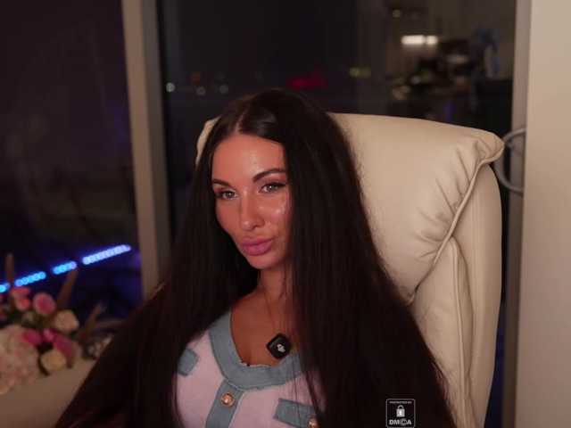 Vishenka7777 live cam on BongaCams