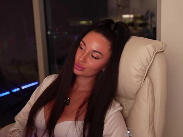 Vishenka7777 live cam on BongaCams