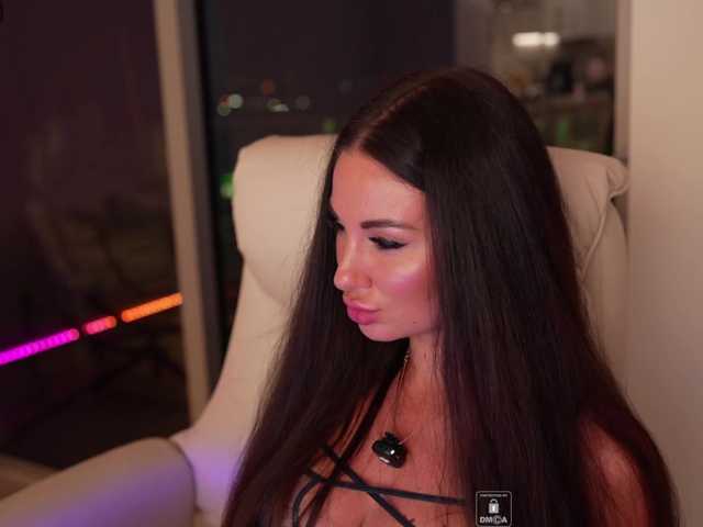 Vishenka7777 live cam on BongaCams