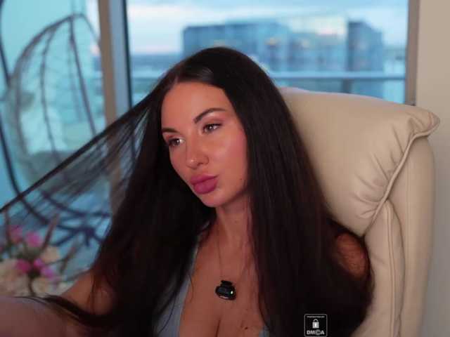 Vishenka7777 live cam on BongaCams