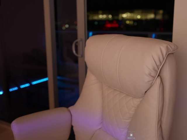 Vishenka7777 live cam on BongaCams