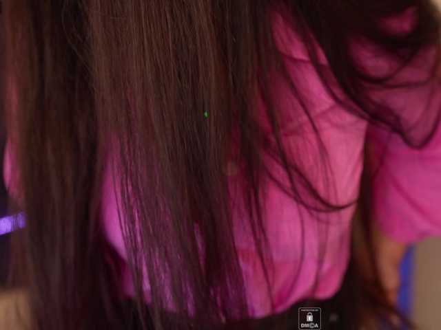 Vishenka7777 live cam on BongaCams