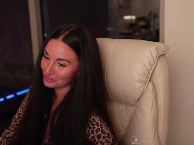 Vishenka7777 live cam on BongaCams