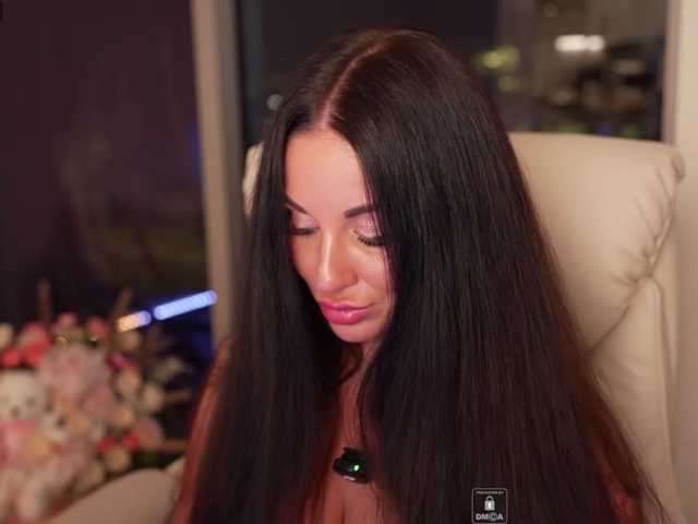 Vishenka7777 live cam on BongaCams