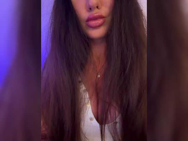 Vishenka7777's BongaCams show and profile