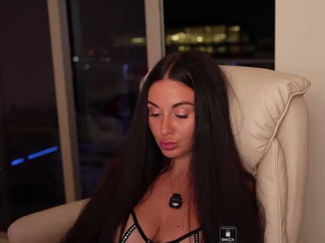 Vishenka7777 live cam on BongaCams