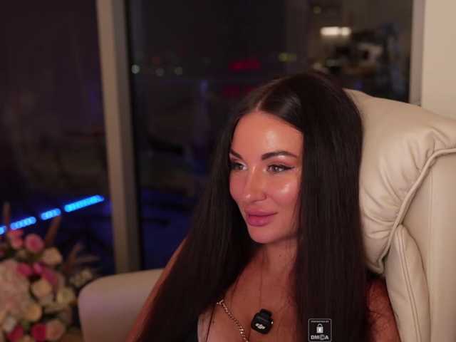 Vishenka7777 live cam on BongaCams