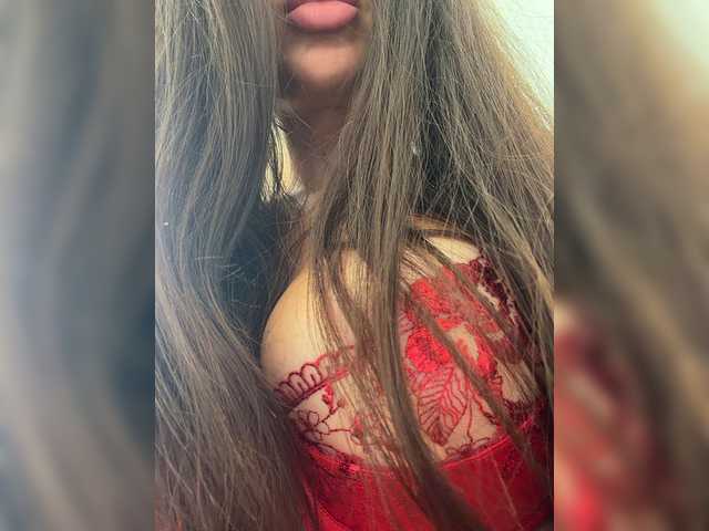 Vishenka7777 live cam on BongaCams