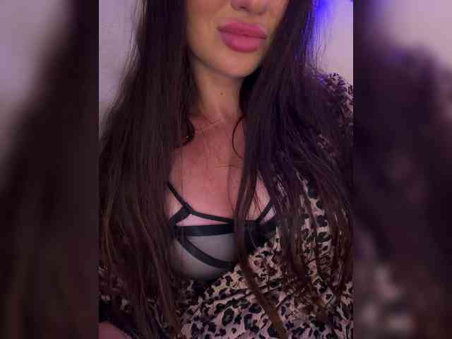 Vishenka7777 Live Webcam on BongaCams